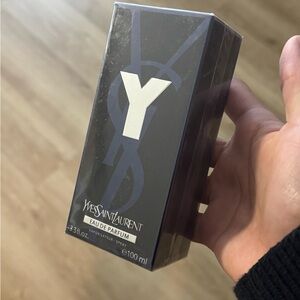 Yves Saint Laurent Y Eau de Parfum in Black and Silver